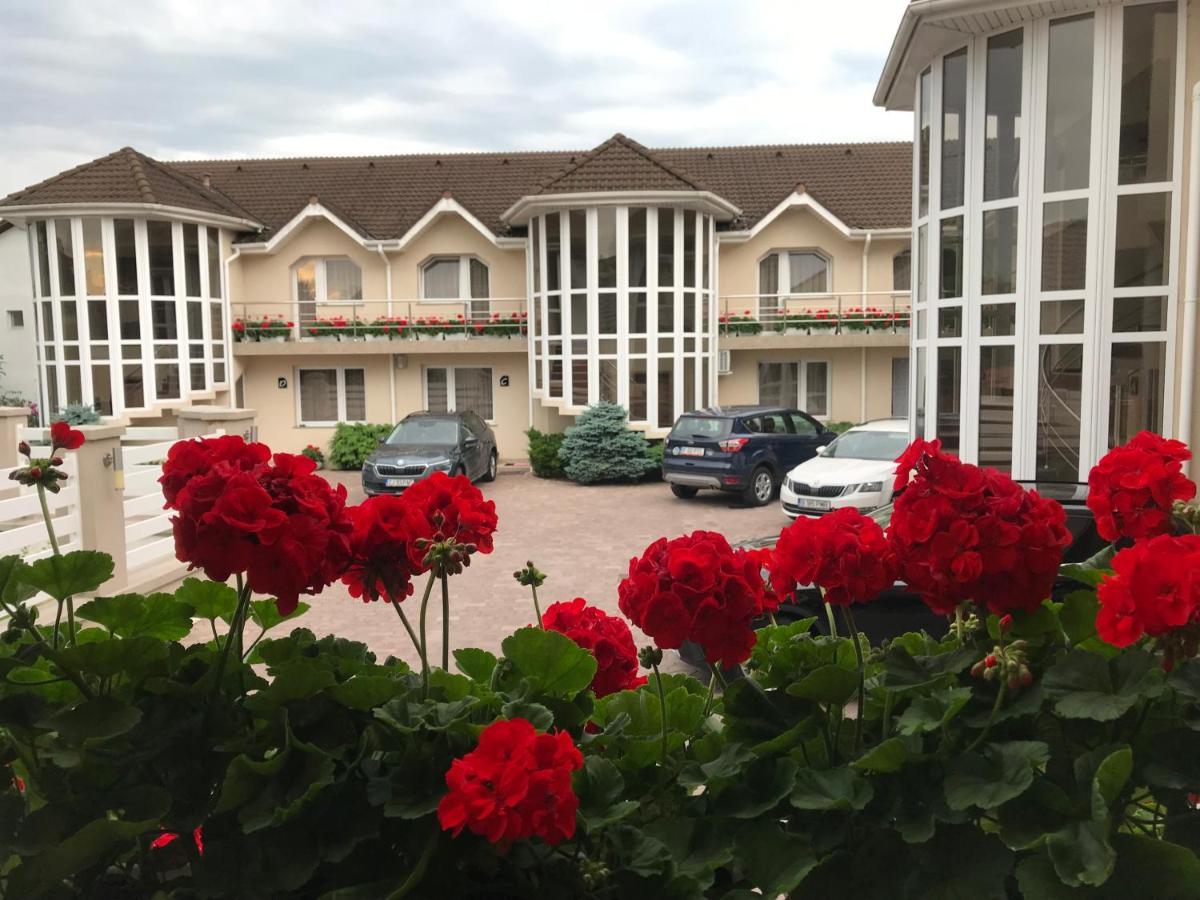Villa Brussels Deva Exterior foto